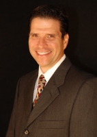 Headshot for Associate Gerardo Aguirre