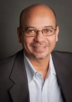 Headshot for Associate Raul Vergara