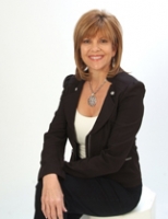 Headshot for Associate Lisa Gumm-Pirolo