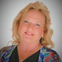 Headshot for Associate Linda Willding