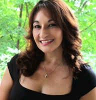 Headshot for Associate Sydnia Alcorta